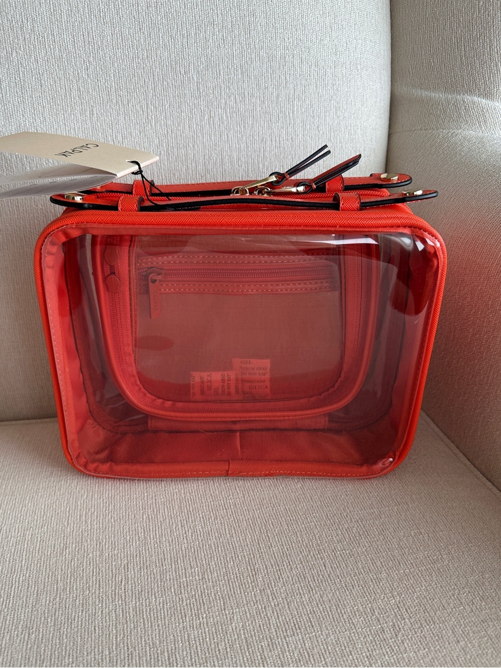 CALPAK MEDIUM COSMETICS CASE NWT LIMITED EDITION IN PAPAYA